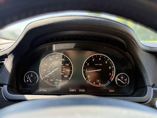 2012 BMW 750Li — photo 22