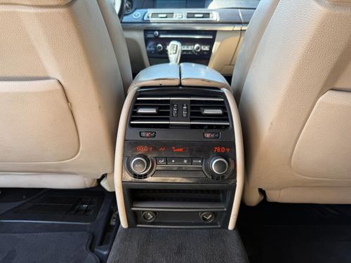 2012 BMW 750Li — photo 35
