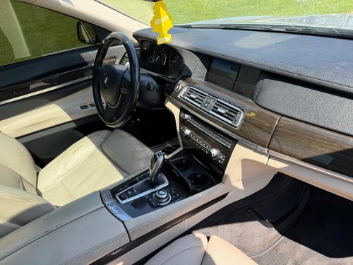 2012 BMW 750Li — photo 44