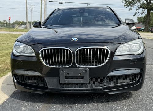 2014 BMW 750 — photo 7