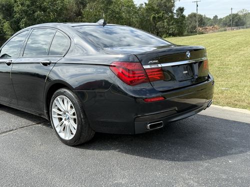 2014 BMW 750 — photo 12