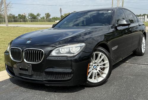 2014 BMW 750 — photo 18