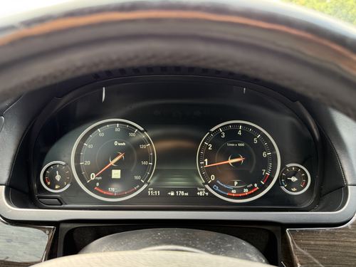 2014 BMW 750 — photo 21