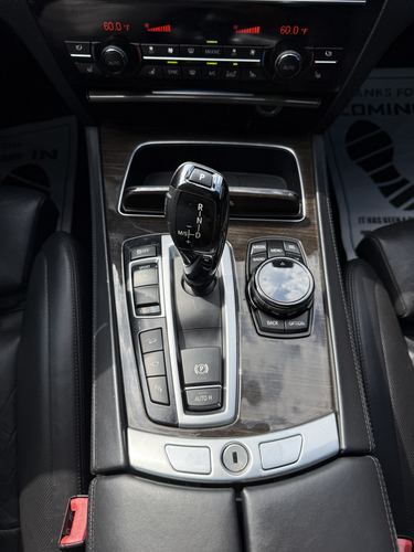 2014 BMW 750 — photo 22