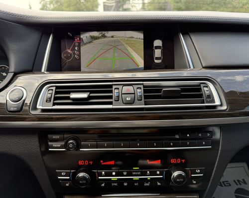 2014 BMW 750 — photo 24
