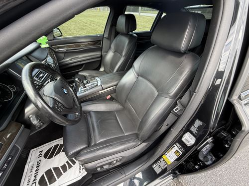 2014 BMW 750 — photo 29