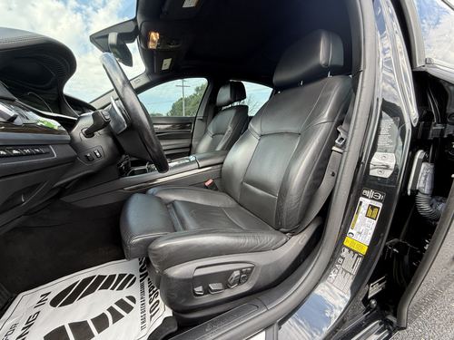 2014 BMW 750 — photo 30