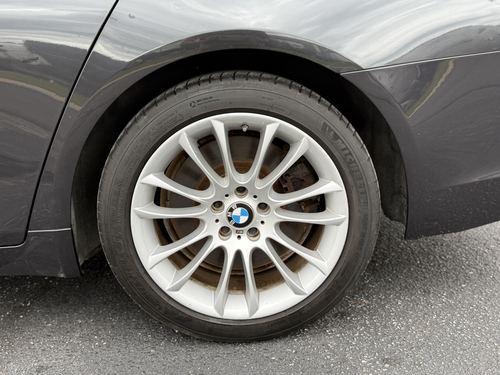 2015 BMW 750 — photo 7