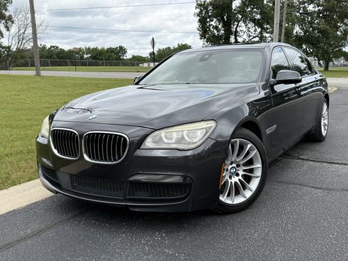 2015 BMW 750