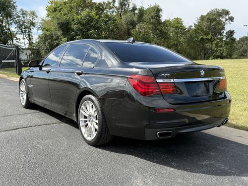 2013 BMW 740 — photo 12