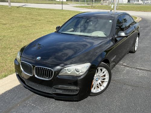2013 BMW 740 — photo 16