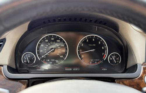 2013 BMW 740 — photo 20