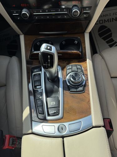 2013 BMW 740 — photo 21