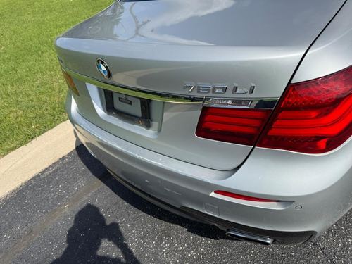 2013 BMW 750Li — photo 13