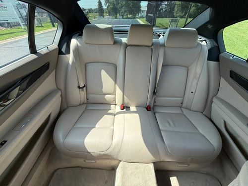 2013 BMW 750Li — photo 35