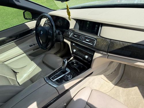 2013 BMW 750Li — photo 39