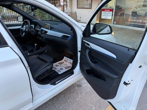 2016 BMW X1 — photo 28