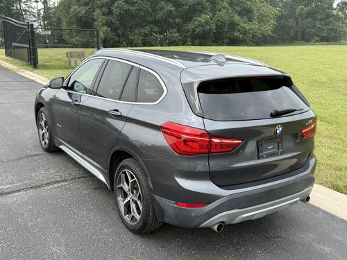 2017 BMW X1 — photo 10