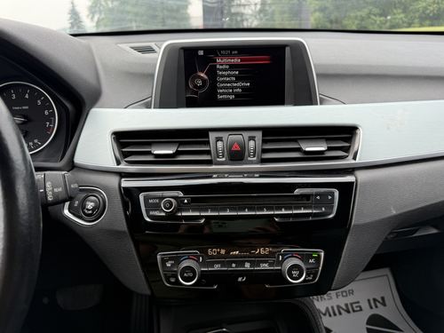 2017 BMW X1 — photo 22