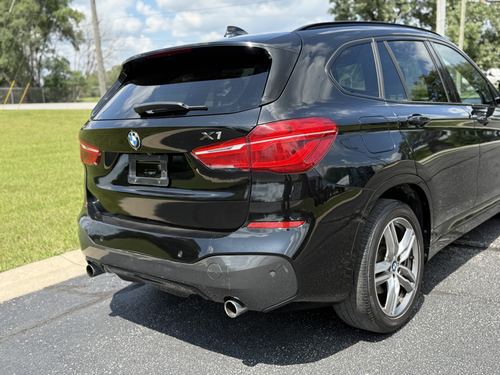 2017 BMW X1 — photo 30
