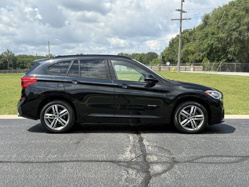 2017 BMW X1 — photo 35