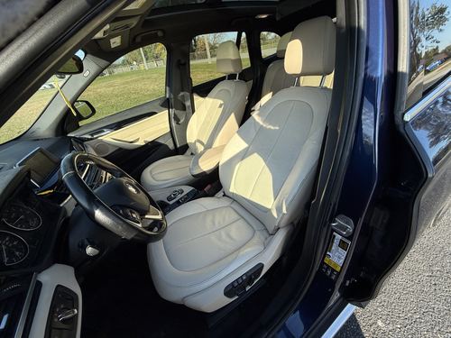 2016 BMW X1 — photo 15