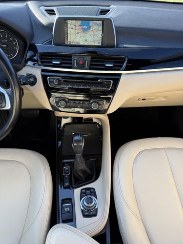 2016 BMW X1 — photo 17