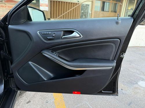 2015 Mercedes Gla250 — photo 24