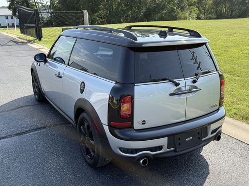 2010 Mini Clubman S — photo 11