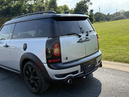 2010 Mini Clubman S — photo 12