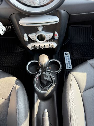 2010 Mini Clubman S — photo 23