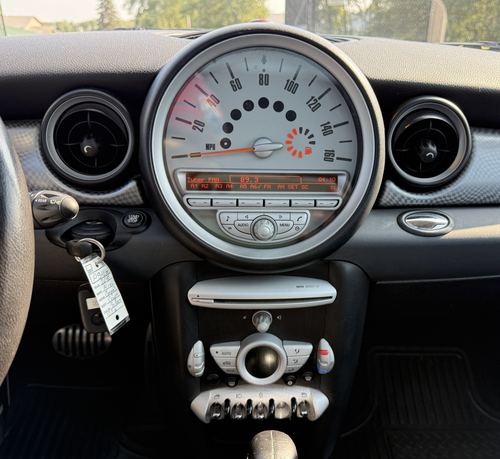2010 Mini Clubman S — photo 24