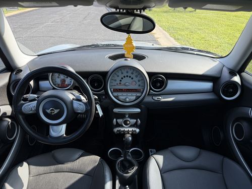 2010 Mini Clubman S — photo 32