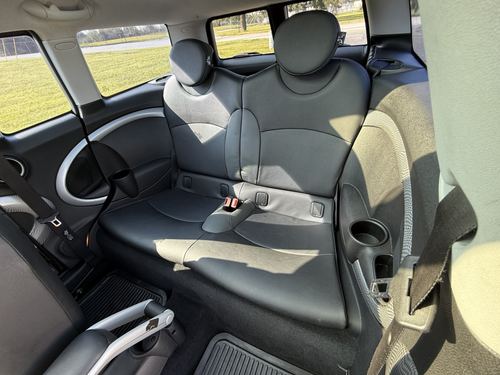2010 Mini Clubman S — photo 36