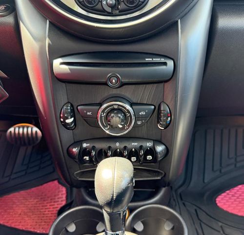 2014 MINI Countryman — photo 25