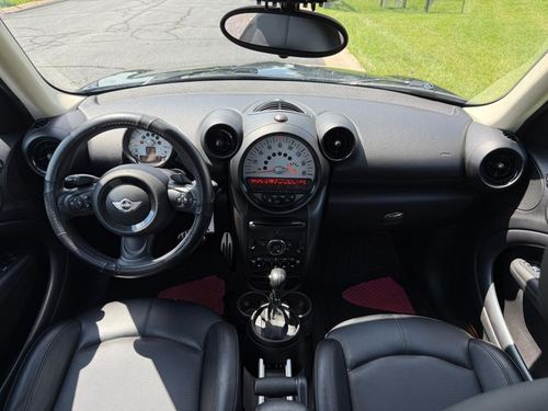 2014 MINI Countryman — photo 32