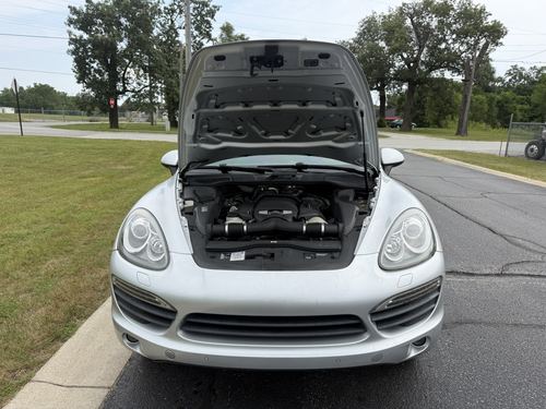 2011 Porsche Cayenne — photo 4