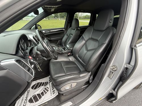 2011 Porsche Cayenne — photo 28