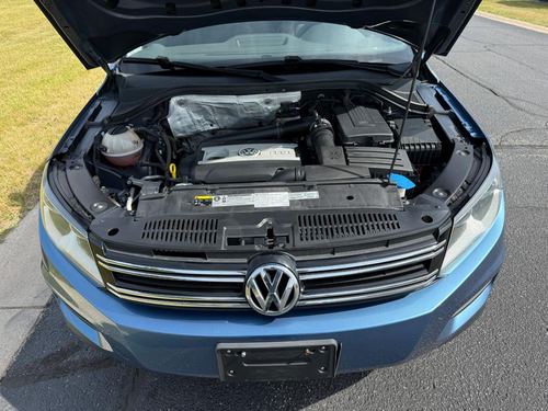 2017 VW Tiguan S, Limited — photo 4