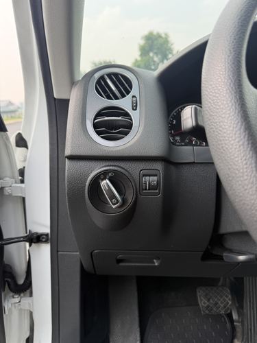 2017 VW Tiguan — photo 25