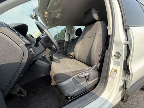 2017 VW Tiguan — photo 28