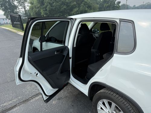 2017 VW Tiguan — photo 39