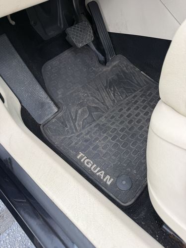 2013 VW Tiguan — photo 6