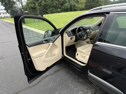 2013 VW Tiguan — photo 39