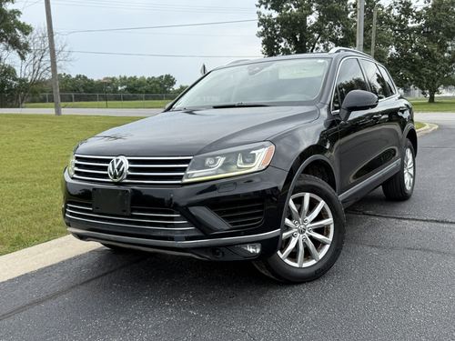 2016 VW Touareg — photo 16