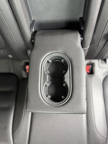 2016 VW Touareg — photo 35