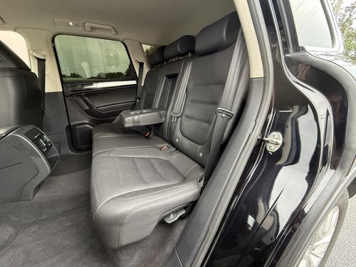 2016 VW Touareg — photo 38