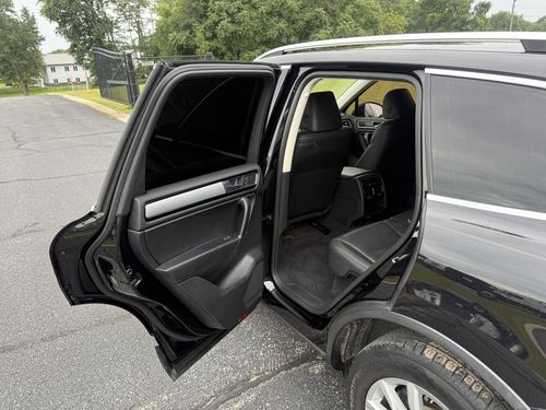 2016 VW Touareg — photo 39
