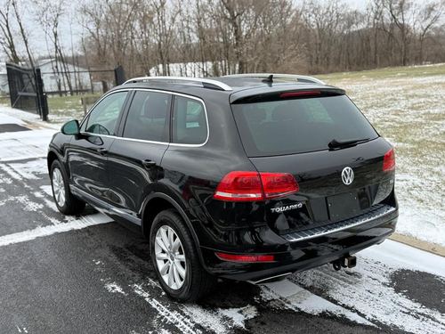 2011 VW Touareg V6 FSI, TDI, Hybrid — photo 17