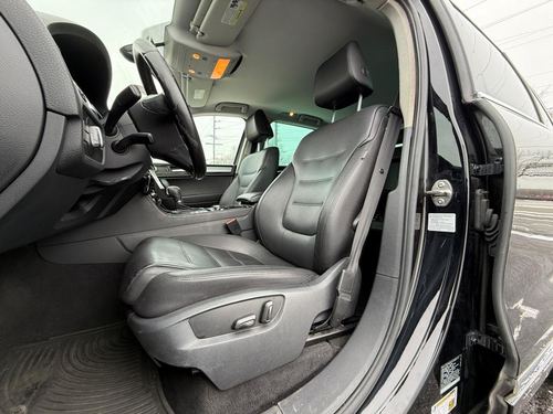 2011 VW Touareg V6 FSI, TDI, Hybrid — photo 26